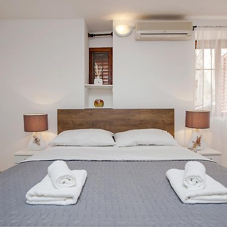 Apartment Marconi Rovinj Luaran gambar